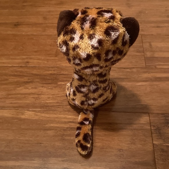 Patches the leopard - Picture 3 of 3